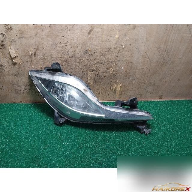 Hyundai YF Sonata Hybrid 2012 — противотуманная фара правая (пассажирская) 922024R000