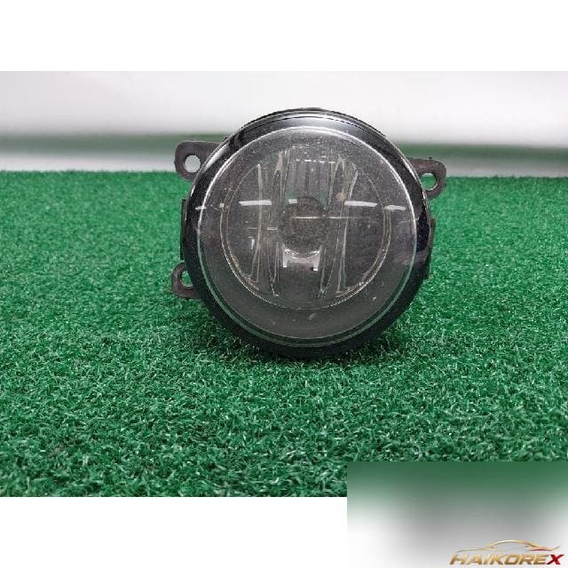 Peugeot 607 2005 — противотуманная фара правая