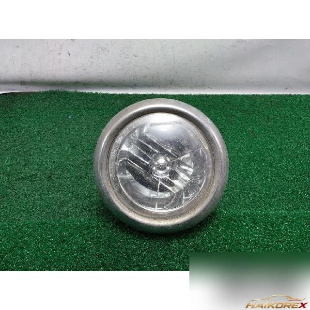 Hyundai Santa Fe 2004 — противотуманная фара правая (пассажирская сторона) 92201-260