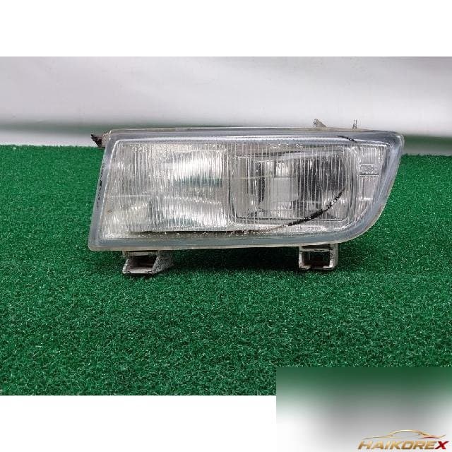 Saab 9-5 2002 — противотуманная фара левая