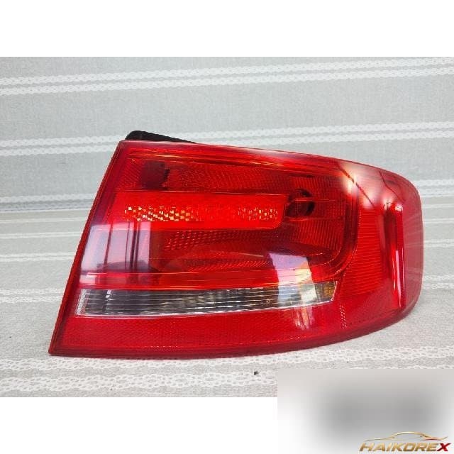 Audi A4 2009 — задний фонарь правый