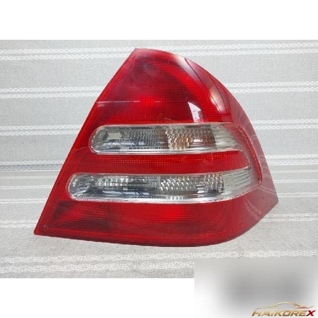 Mercedes-Benz C200 2002 — задний фонарь правый