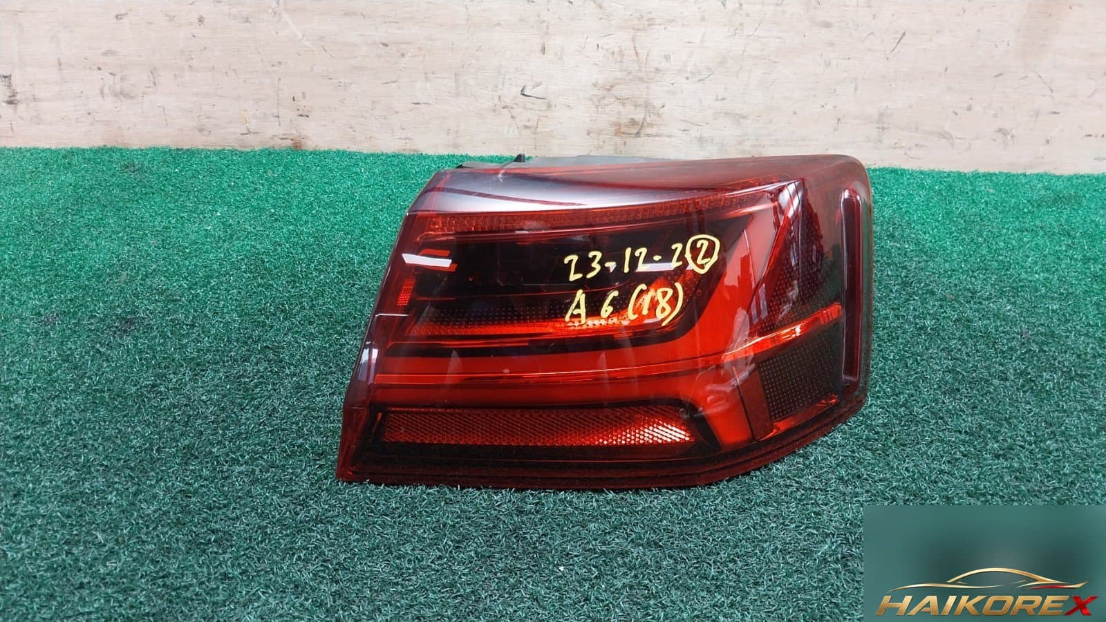 Audi A6 35 TDI 2018 — задний фонарь правый