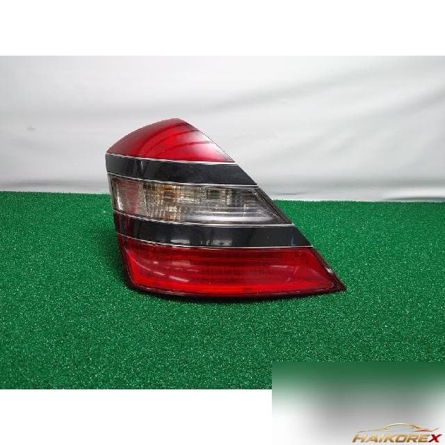 Mercedes-Benz S350L 2007 — задний фонарь левый A221 820 0164