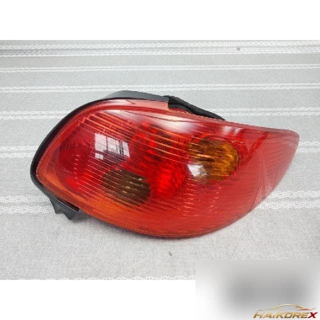 Peugeot 206 CC 2006 — задний фонарь правый