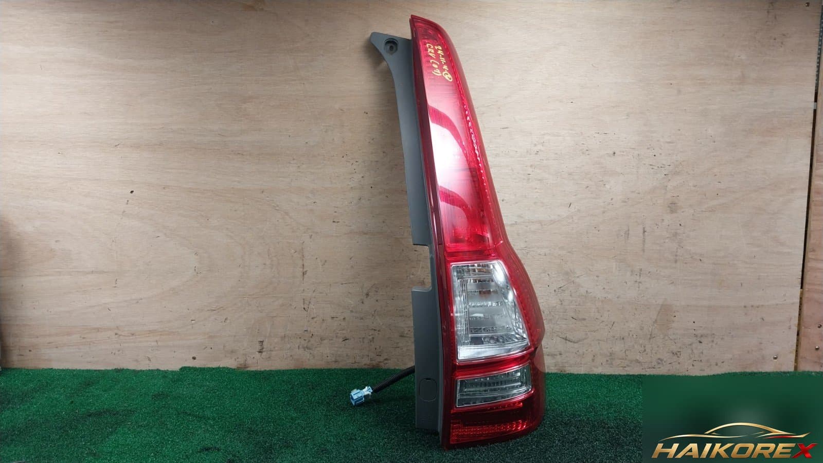 Honda 2.4 4WD 2007 — задний фонарь правый 33501-SWA-A02