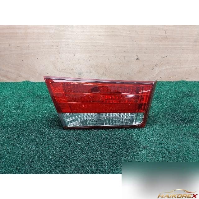 Hyundai NF Sonata 2007 — накладка крышки багажника левая 92403-3K0