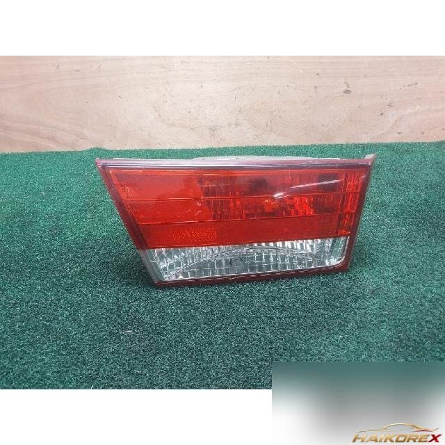 Hyundai NF Sonata 2006 — накладка крышки багажника левая с фонарём 92403-3K0
