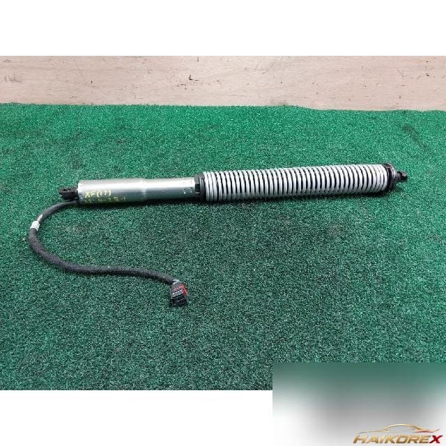 Jaguar XF X260 2017 — опора крышки багажника GX6370354AC
