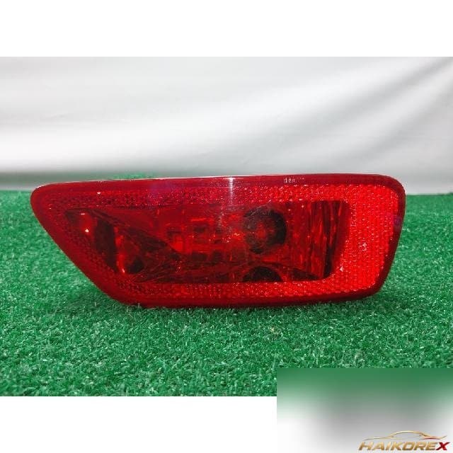 Jeep 3.0 CRD 2015 — рефлектор правый (пассажирский) 57010716AC