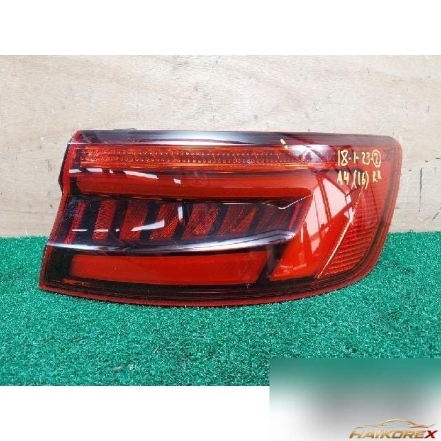 Audi A4 B9 2016 — комбинированный фонарь задний правый пассажирский