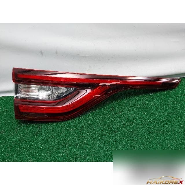 Renault Samsung QM6 2016 — накладка крышки багажника левая 26555-0524R
