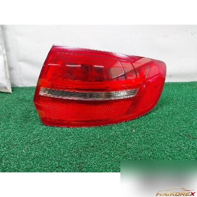 Audi New A3 2009 — комбинированный фонарь задний правый