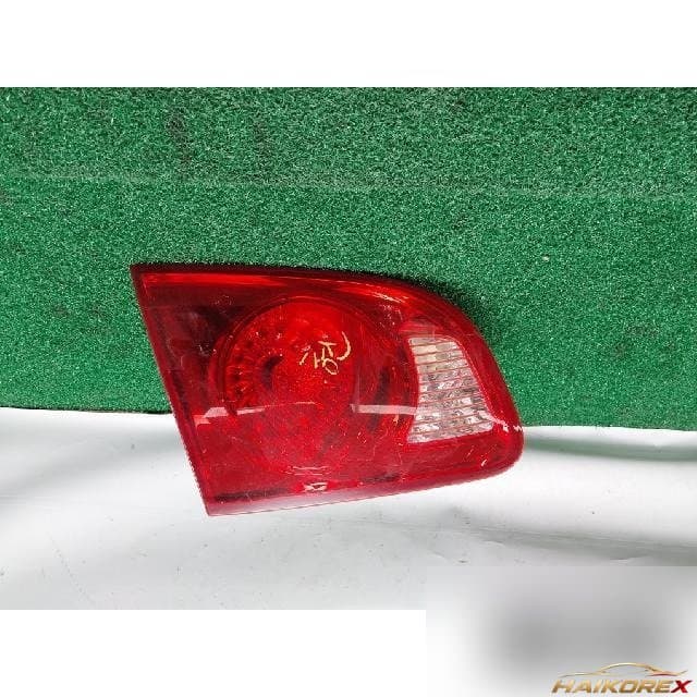 Hyundai Santa Fe CM 2008 — накладка крышки багажника левая