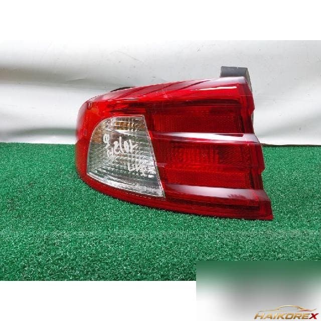 Kia Optima 2004 — комбинированный фонарь задний левый