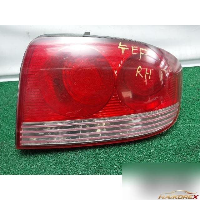 Hyundai New EF Sonata 2002 — фонарь комбинированный задний правый