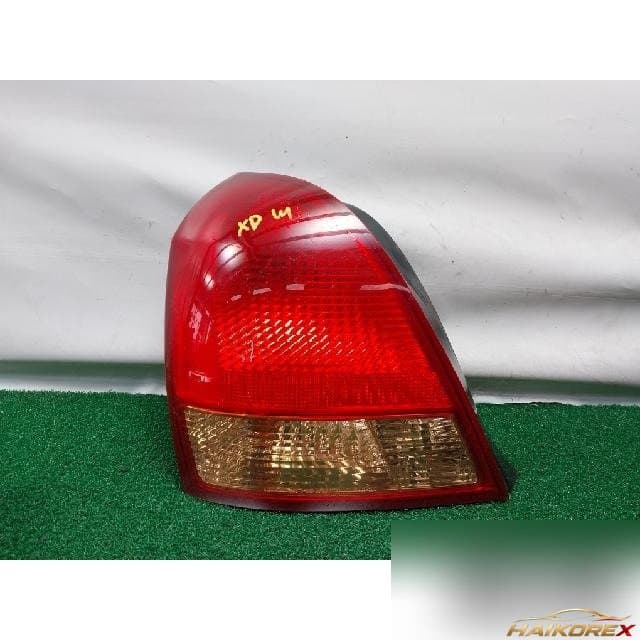 Hyundai Avante XD 2001 — комбинированный фонарь задний левый