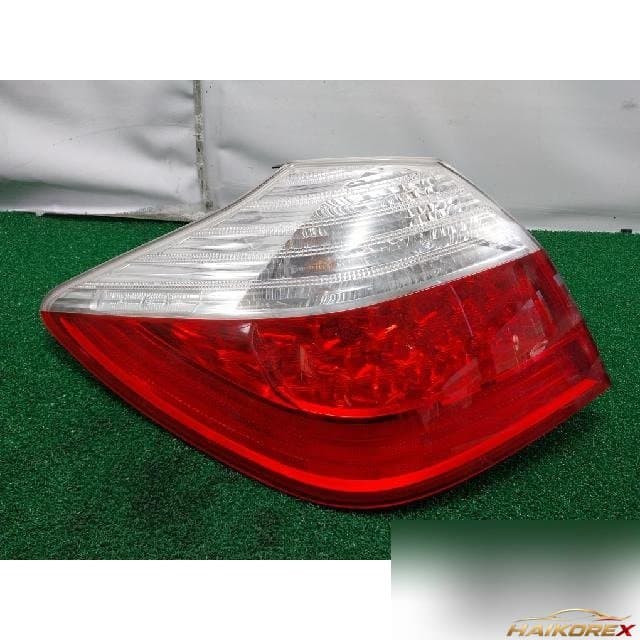 Hyundai Genesis 2008 — комбинированный фонарь задний левый