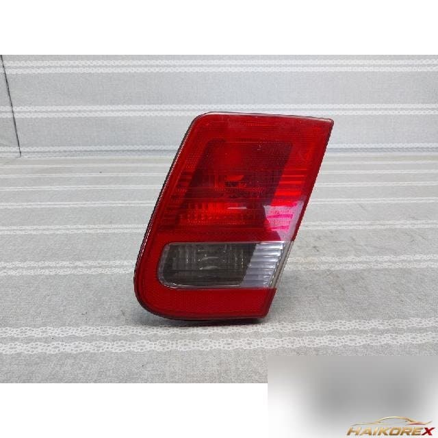 Saab 9-3 2002 — накладка крышки багажника правая