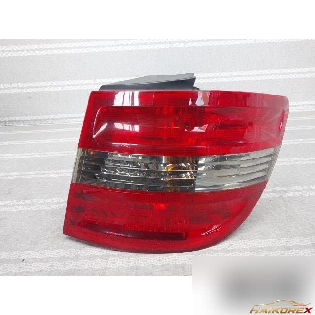 Mercedes-Benz B200 2008 — комбинированный фонарь задний правый пассажирский