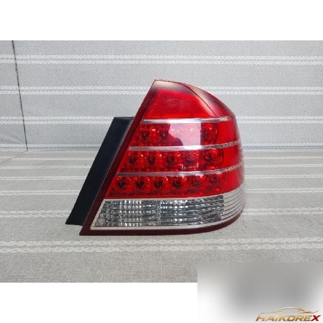Ford Five Hundred 2006 — комбинированный фонарь задний правый