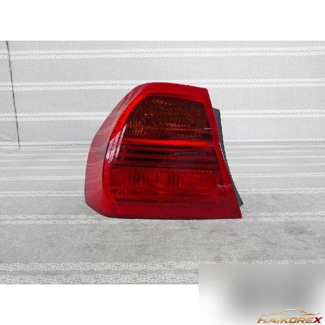 BMW 320i sedan 2005 — комбинированный фонарь (задний фонарь) левый сторона водителя