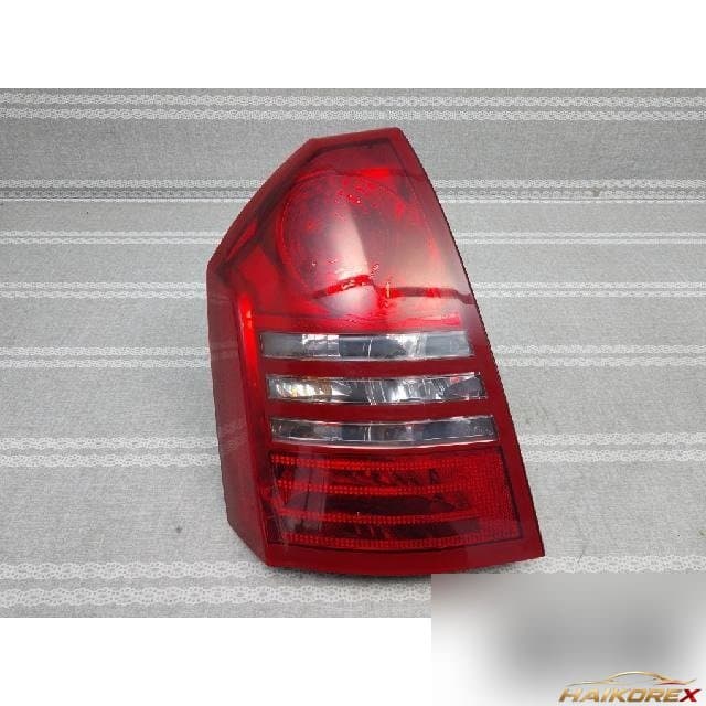 Audi A6 2006 — крыло левое