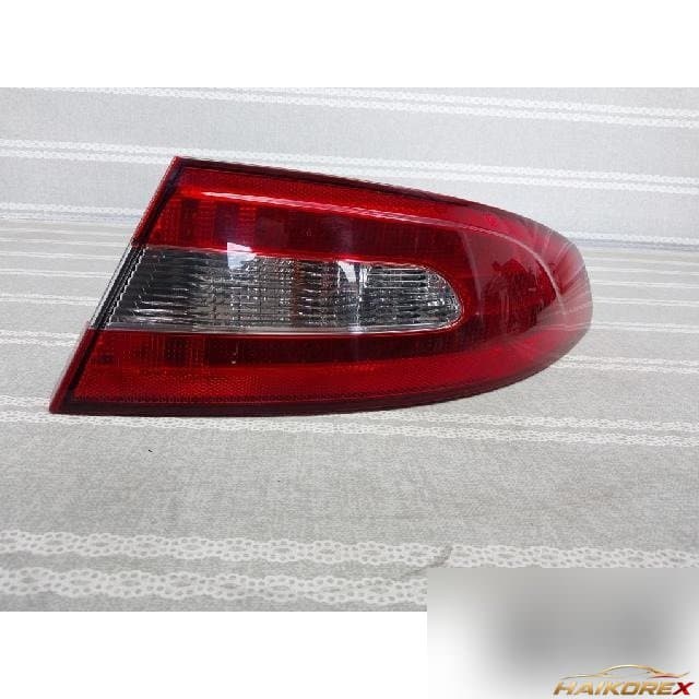 Jaguar XF 2010 — комбинационный фонарь задний правый