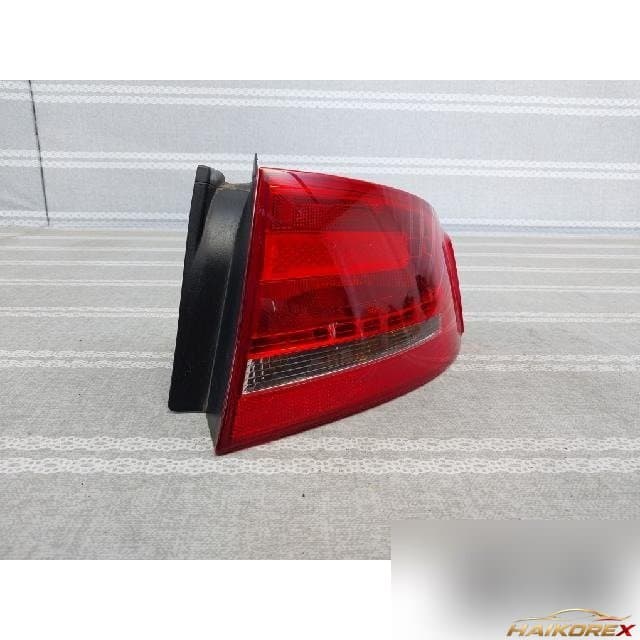 Audi New A4 2009 — комбинированный фонарь задний правый пассажирский