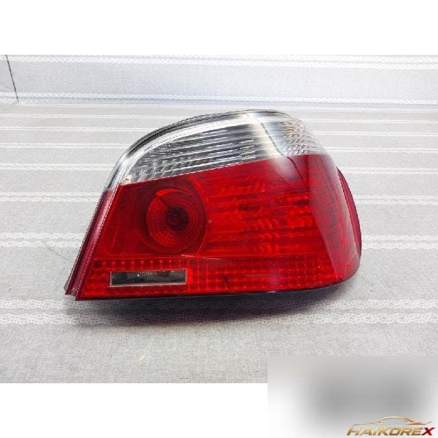 BMW 523i sedan 2006 — комбинированный фонарь задний правый