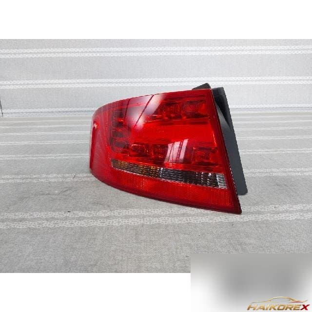 Audi New A4 2011 — комбинированный фонарь задний левый