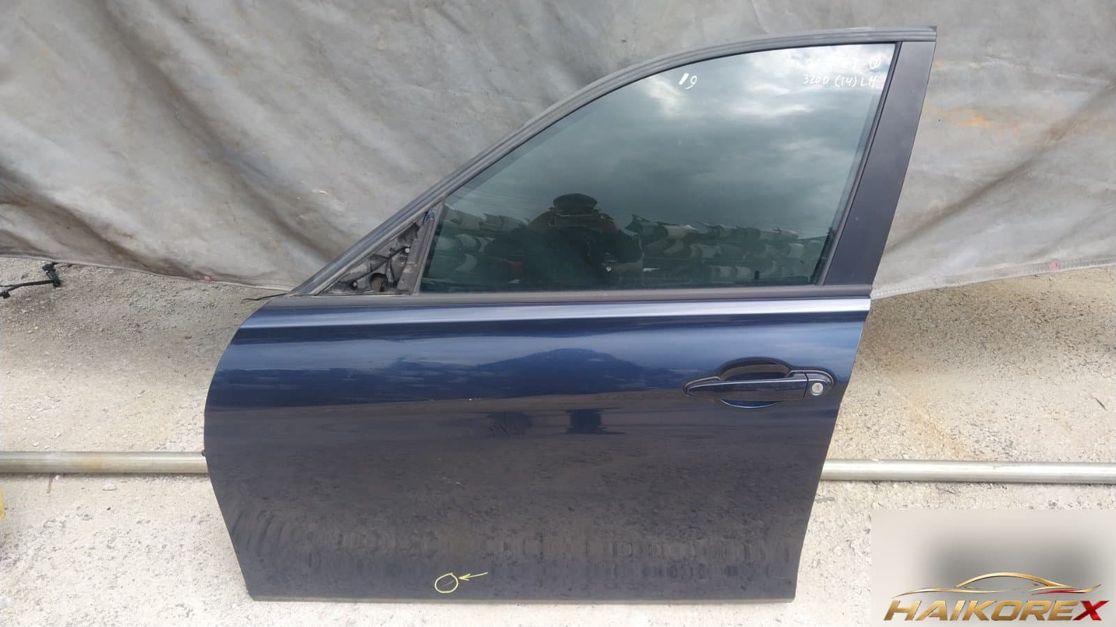 BMW 7 Series 2010 — крыло левое 41007261461