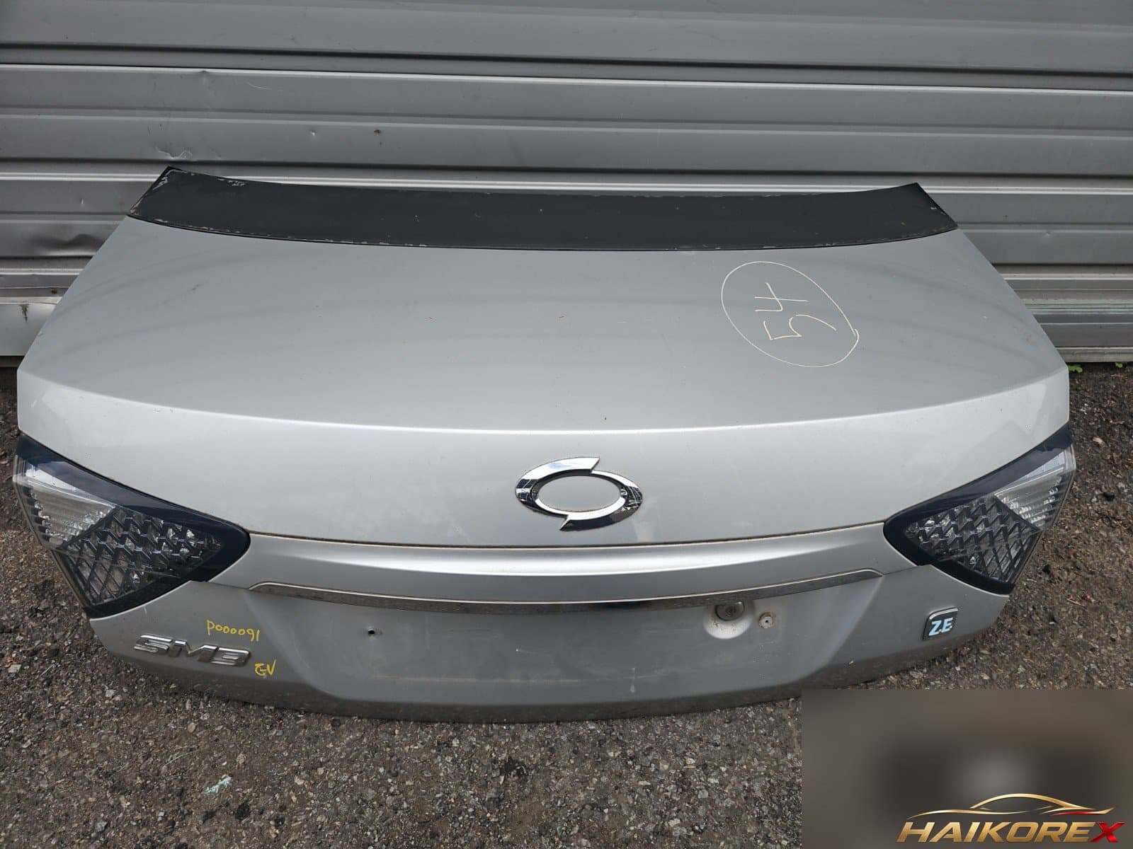 Renault Samsung SM3 Z.E 2014 — крышка багажника