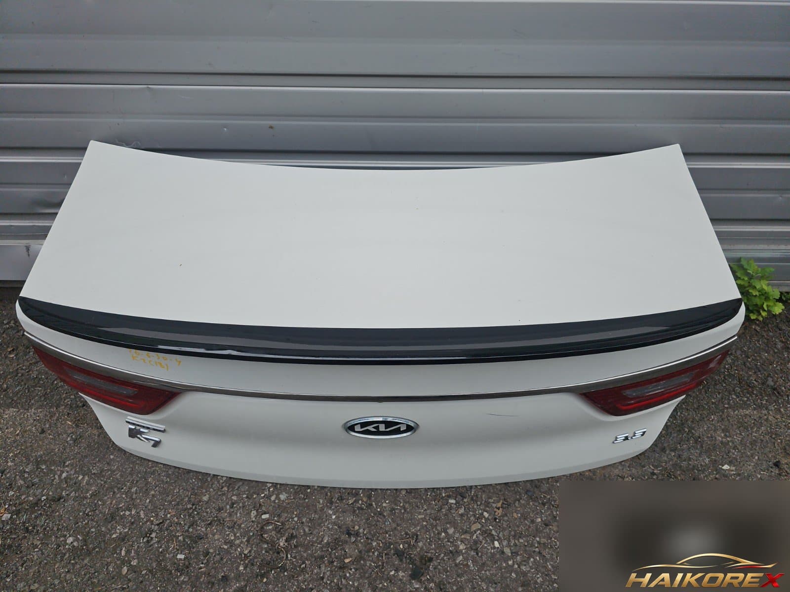 Kia K7 2018 — крышка багажника правая