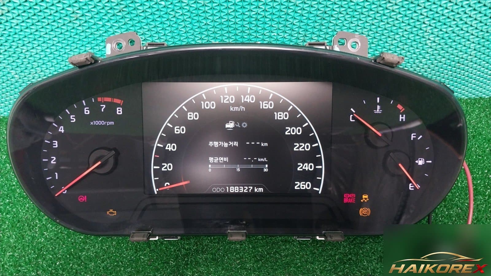 Kia The New K7 2013 — приборная панель