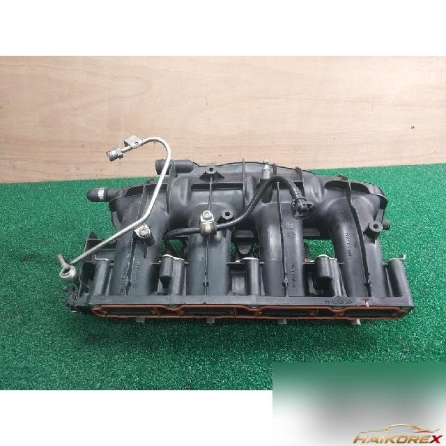 Volkswagen Passat CC 2.0L 2008 — впускной коллектор