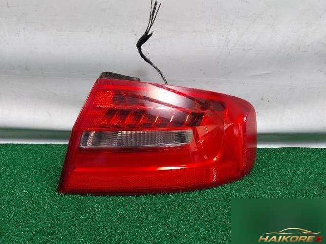 Audi A4 2016 — фонарь задний комбинированный правый
