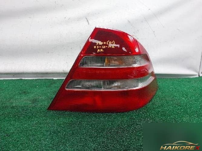 Mercedes-Benz S-Class 2001 — задний комбинированный фонарь правый (пассажирский) A2208200266