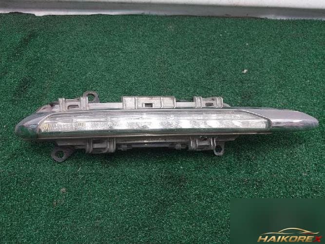 Mercedes-Benz S-Class 2009 — дневной свет правый A 221 82018 56