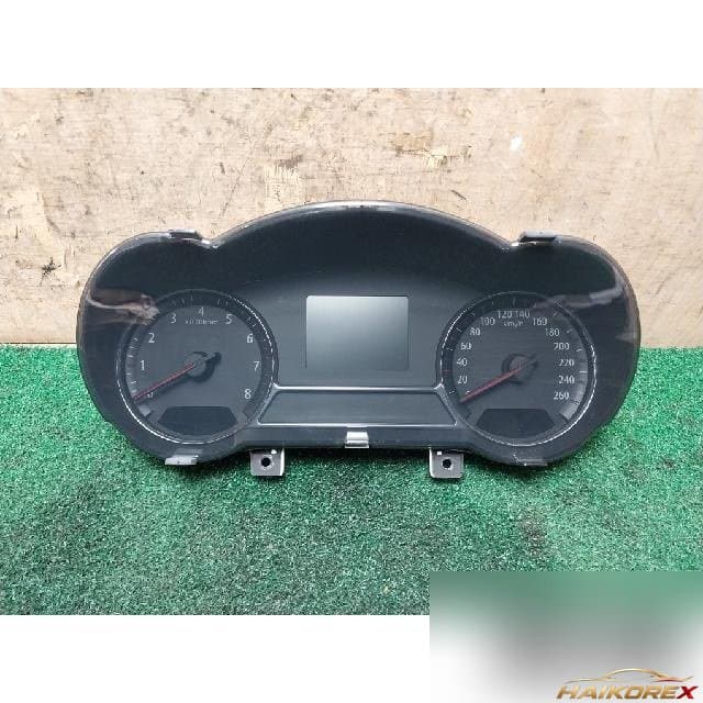 Kia K5 2012 — панель приборов