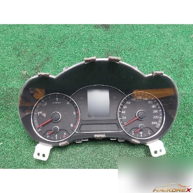 Audi A4 2010 — задний комбинированный фонарь левый (водительской стороны) 8K5945095B