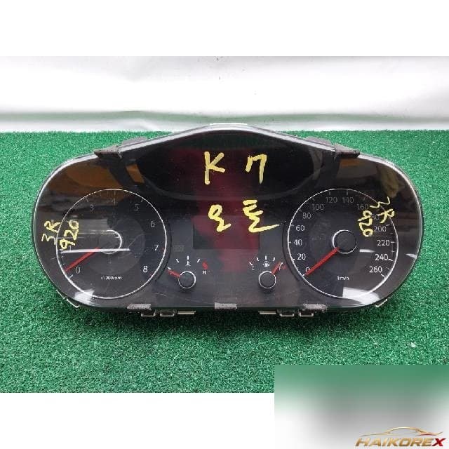 Kia K7 2011 — приборная панель