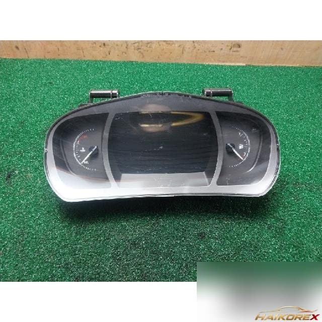 Renault Samsung SM6 2016 — панель приборов