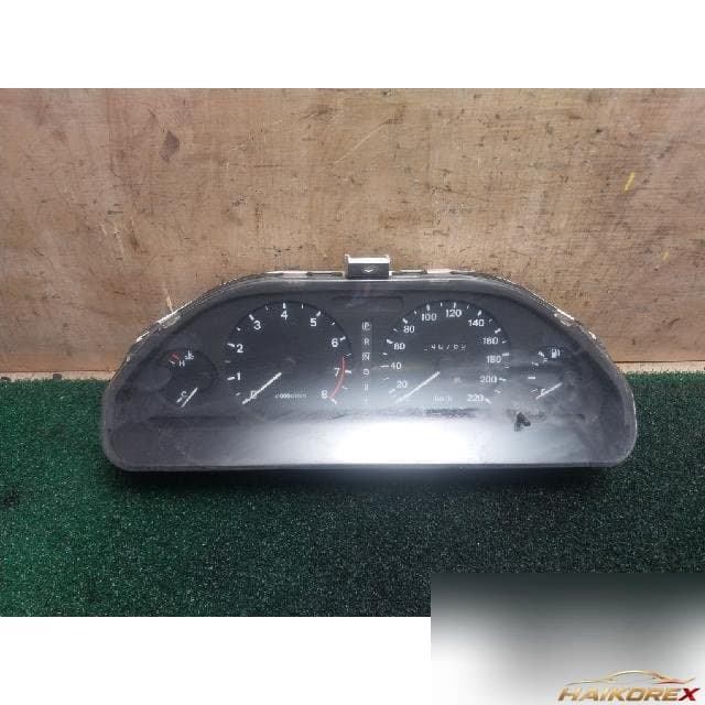 Renault Samsung SM5 SM520 2003 — приборная панель