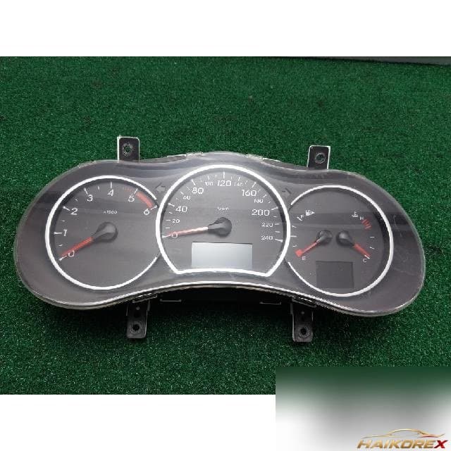 Renault QM5 2008 — приборная панель
