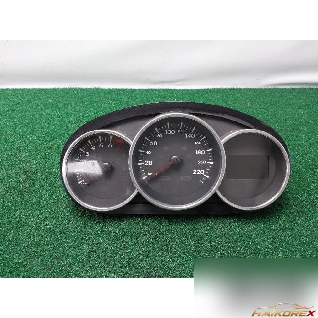 Renault SM3 2009 — панель приборов