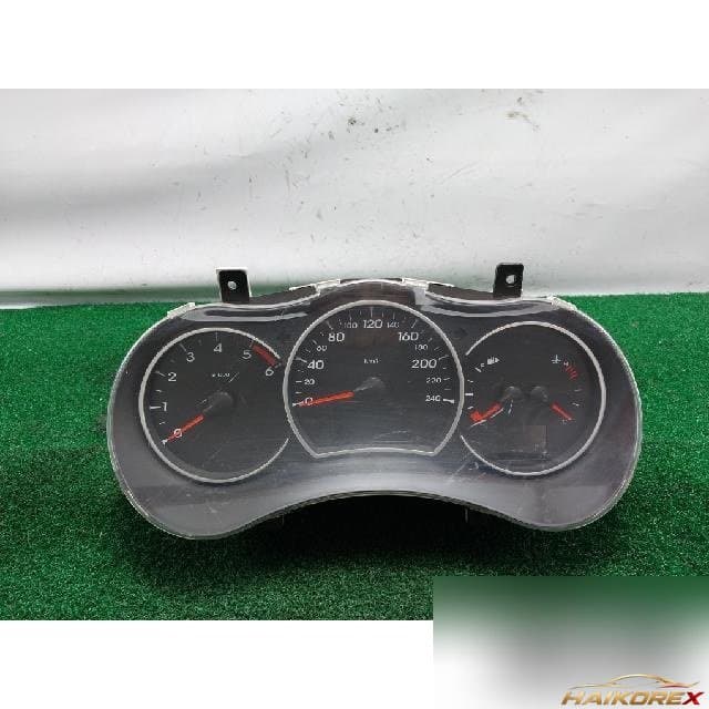 Renault Samsung QM5 2008 — приборная панель