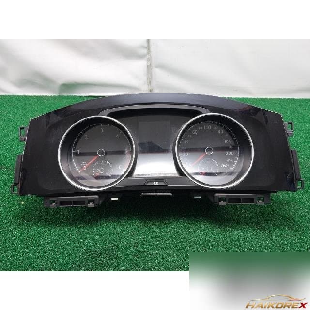Jeep 3.0 CRD 2015 — панель приборов