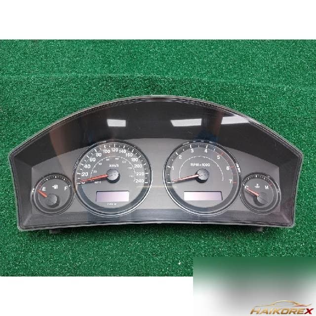 Jeep 3.0 CRD 2005 — панель приборов