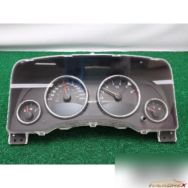 Jeep 2.4 2011 — панель приборов